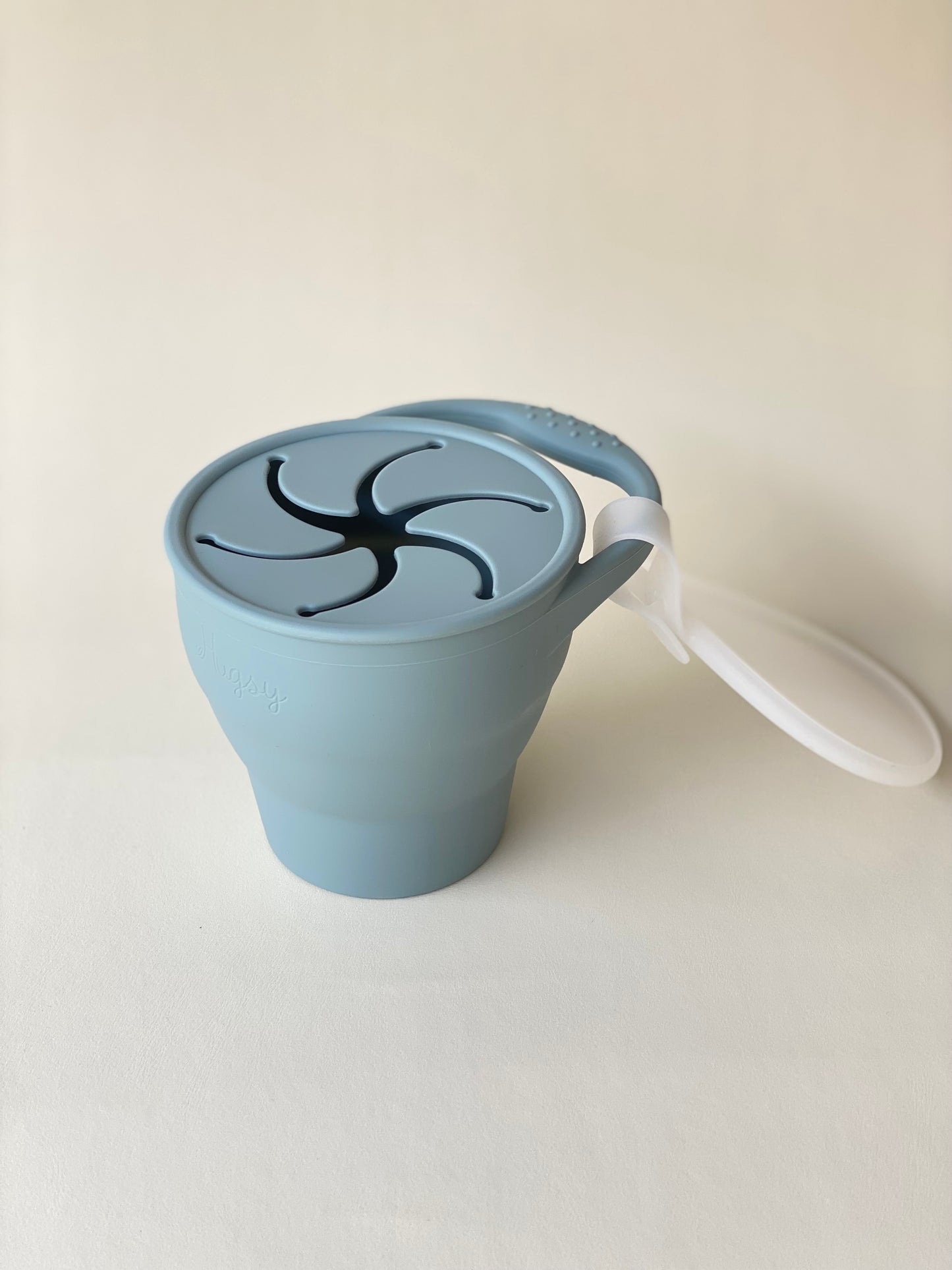 COLLAPSIBLE SILICONE SNACK CUP