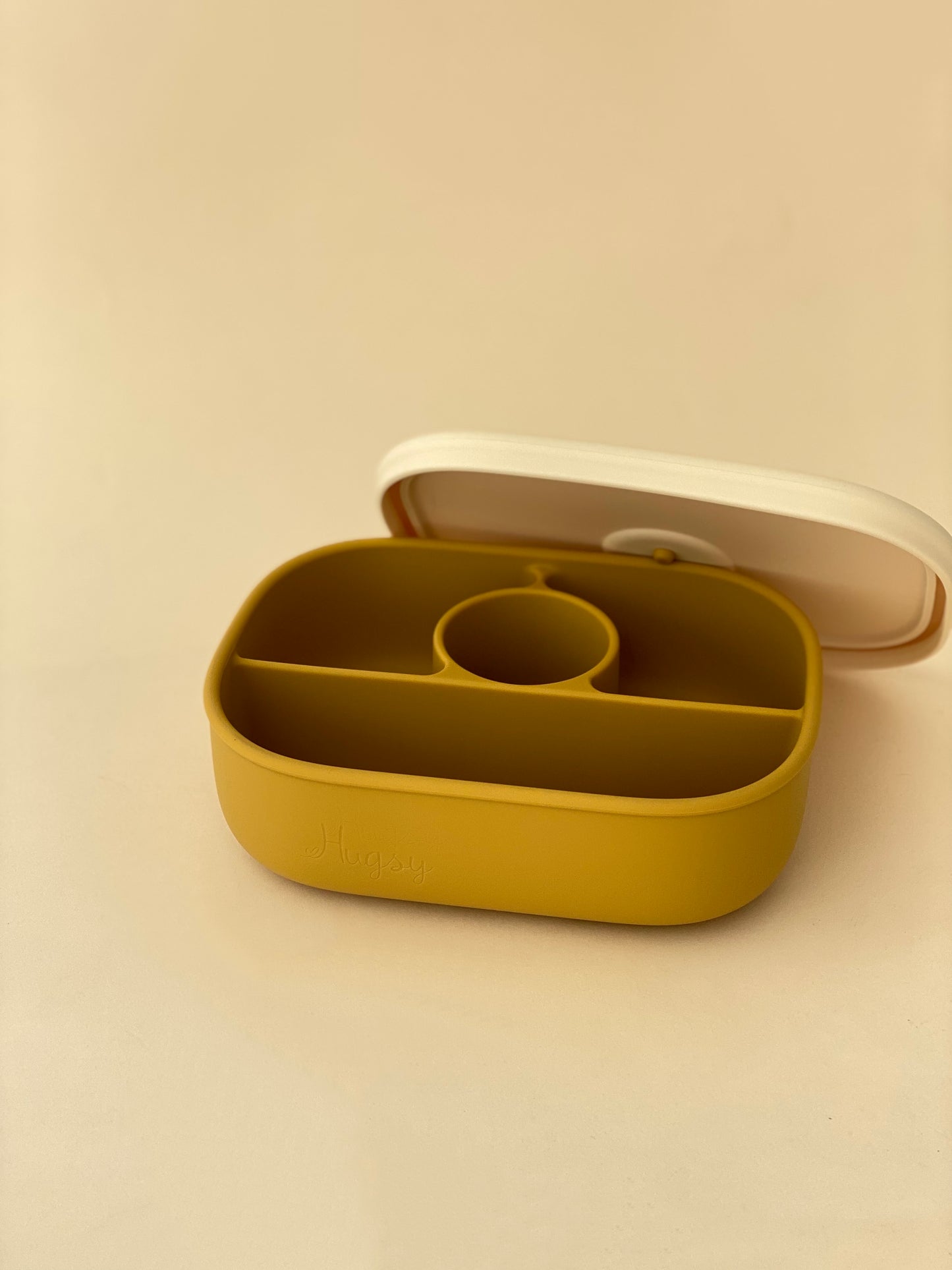 SILICONE LUNCH BOX / Bento box - 4 Compartment + steam vent