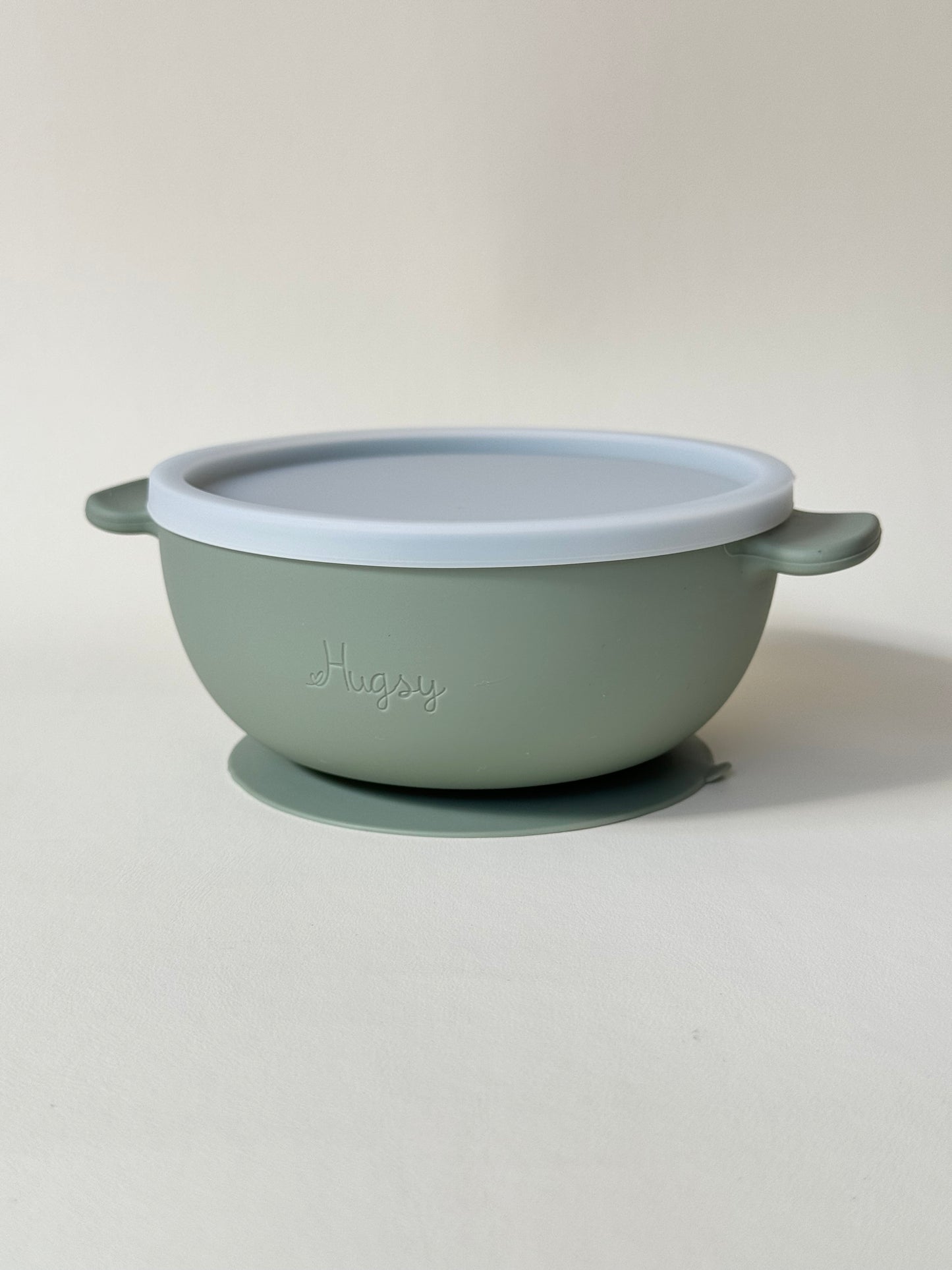 SUCTION BOWL WITH A LID