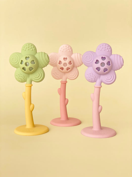 Silicone teether/rattle Flower