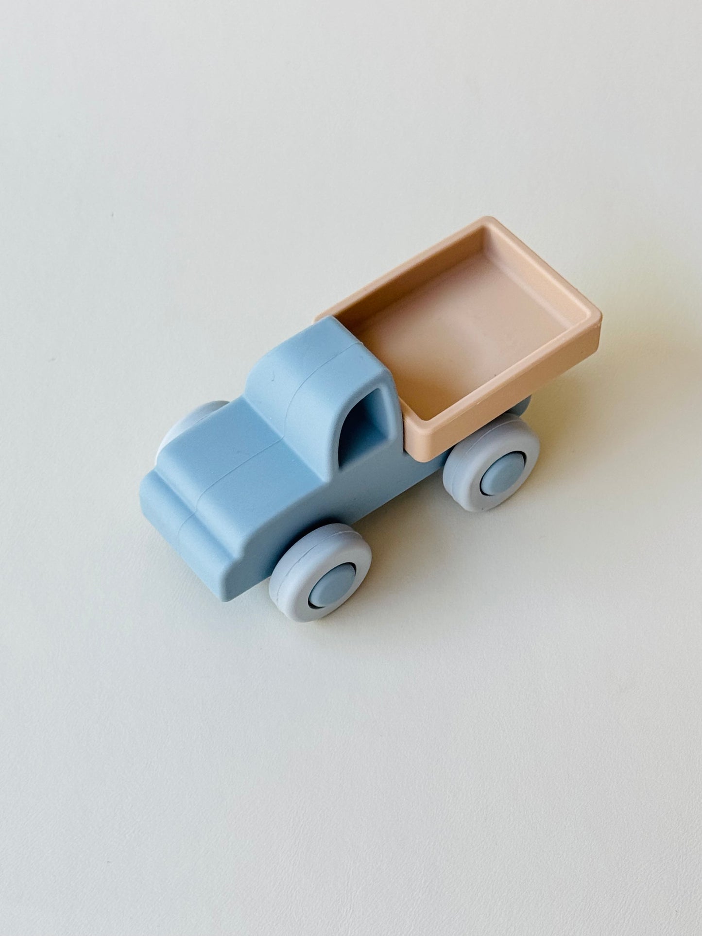 Silicone toy vehicles